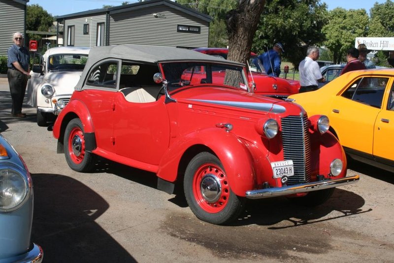 1948 Vauxhall Caleche.JPG