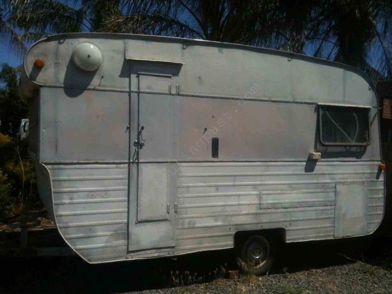 Vintage Holden Caravan 1.JPG