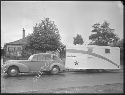 A Star caravan, 1952.jpg