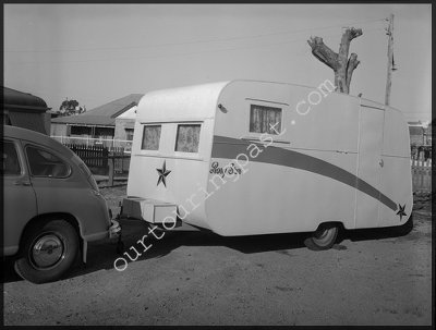 Star Caravan 1953.jpg