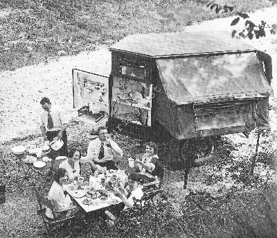 Curtiss 1921 tent trailer.jpg